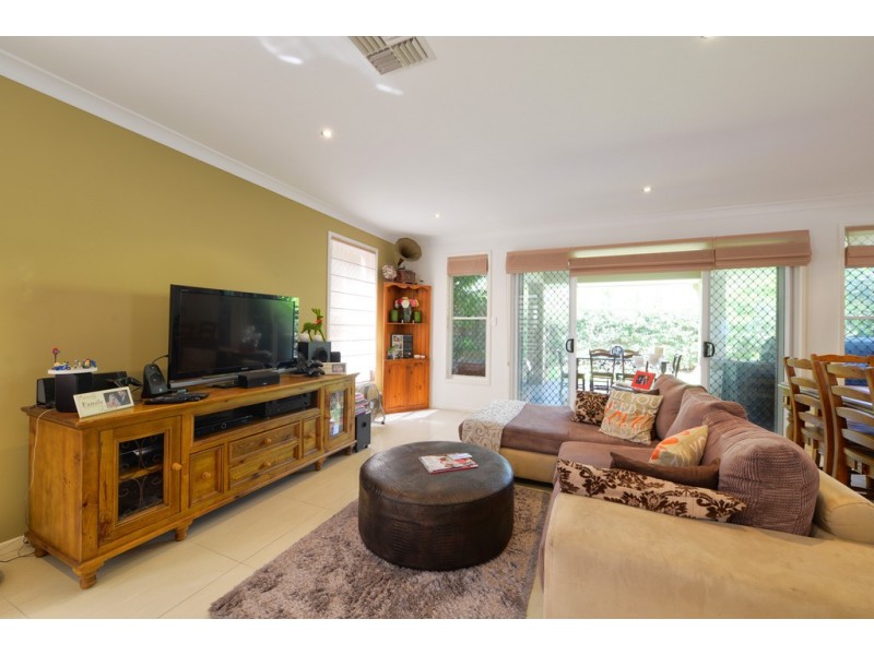 4 Boronia Court, Springfield Lakes QLD 4300