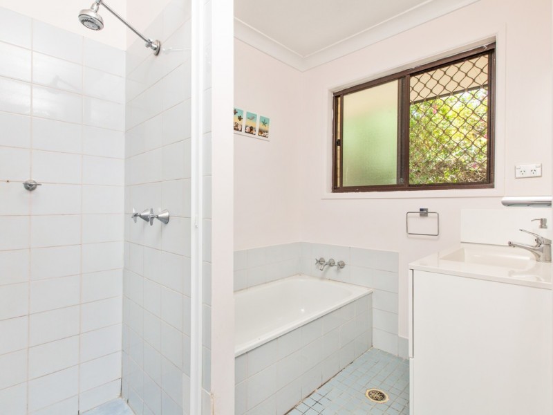 11 Crestwood Drive, Camira QLD 4300