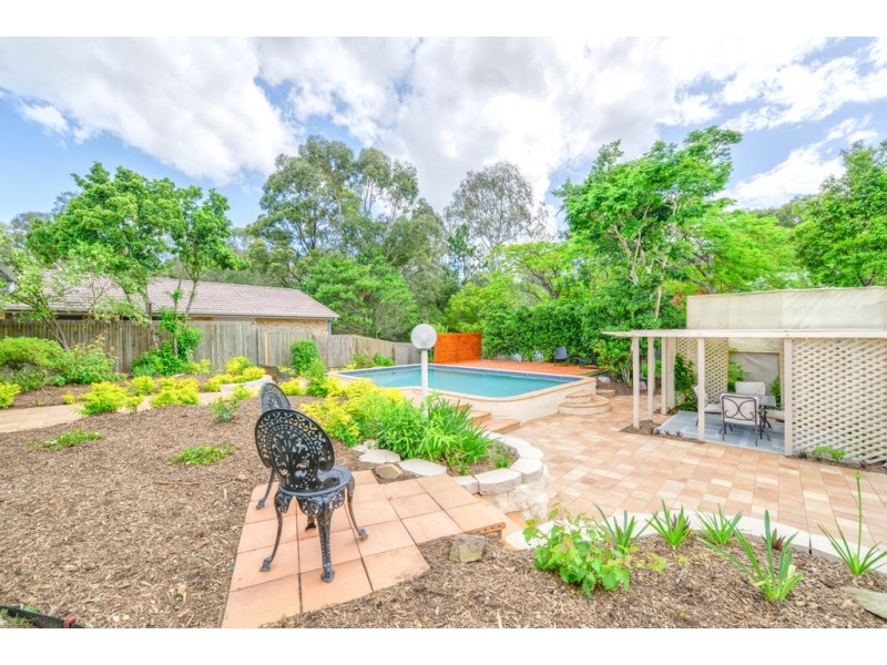 27 Allamanda Drive, Camira QLD 4300