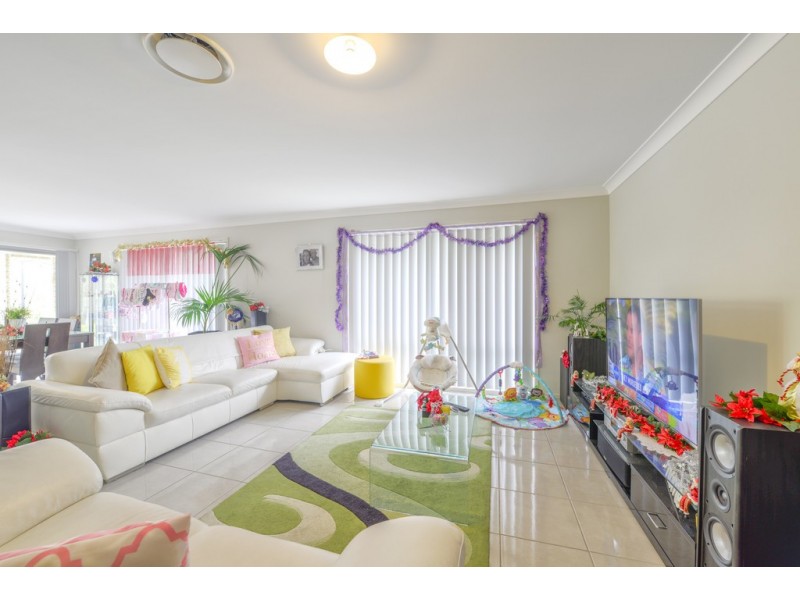 202 Grande Avenue, Springfield Lakes QLD 4300