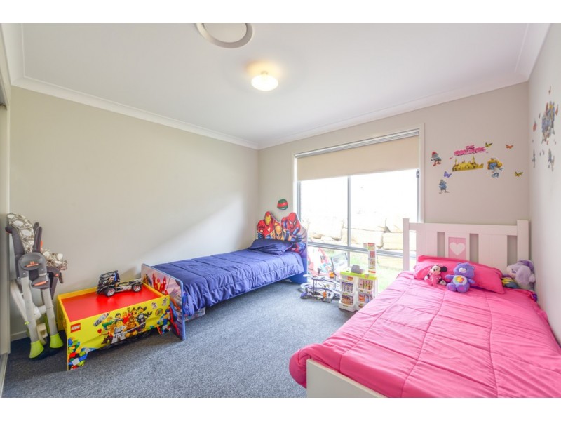 202 Grande Avenue, Springfield Lakes QLD 4300