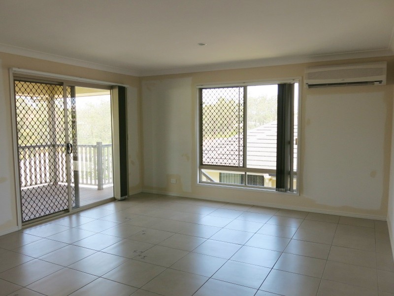 54 Lakes Entrance Drive, Springfield Lakes QLD 4300