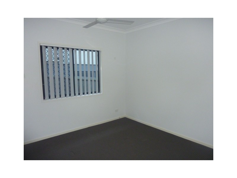 93 Lakes Entrance Drive, Springfield Lakes QLD 4300