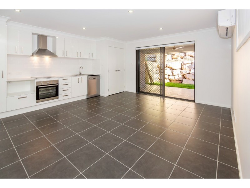 30A Kenneth Drive, Augustine Heights QLD 4300