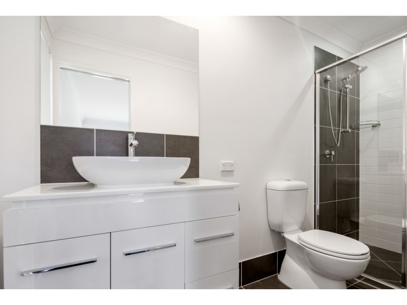 30A Kenneth Drive, Augustine Heights QLD 4300