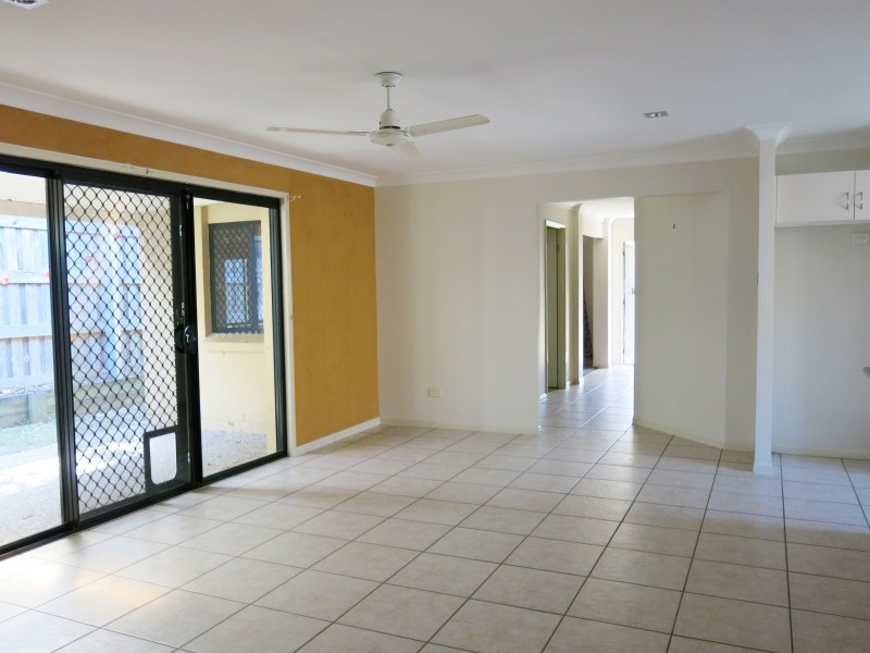 28 Shearwater Terrace, Springfield Lakes QLD 4300