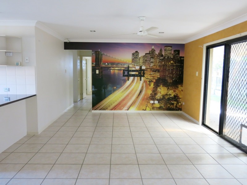 28 Shearwater Terrace, Springfield Lakes QLD 4300