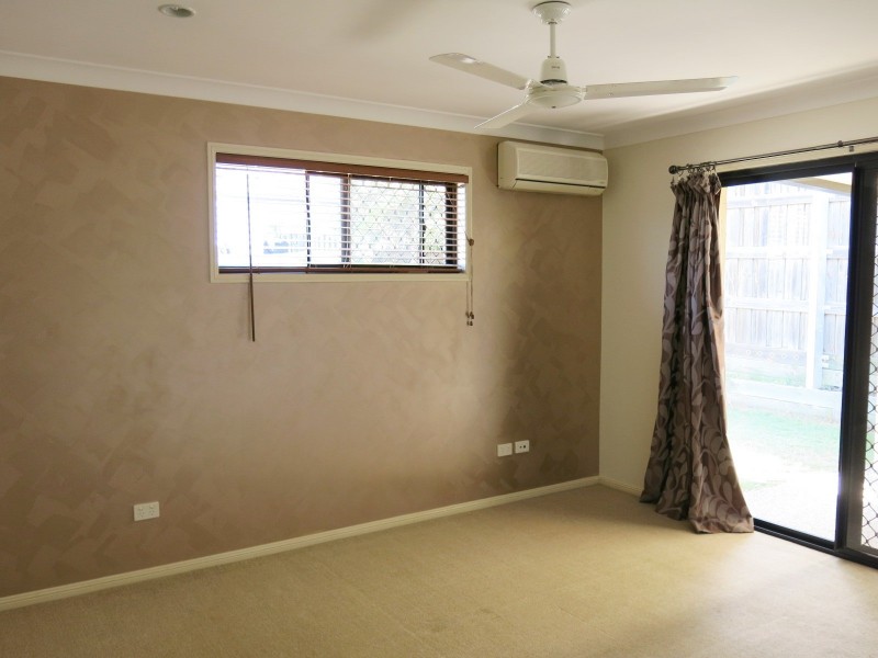 28 Shearwater Terrace, Springfield Lakes QLD 4300