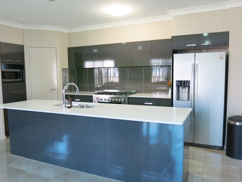 16 Drewett Avenue, Redbank Plains QLD 4301