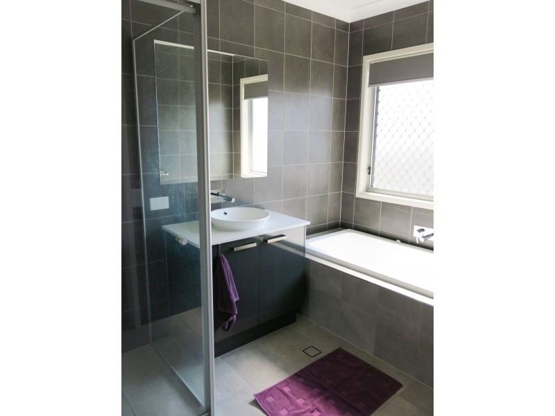 16 Drewett Avenue, Redbank Plains QLD 4301