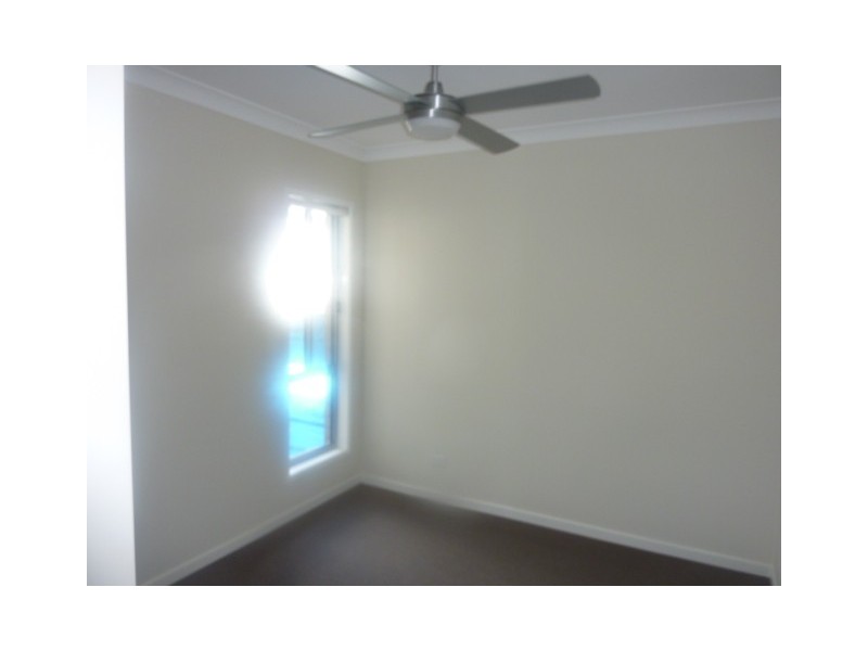 7 Solace Street, Springfield Lakes QLD 4300