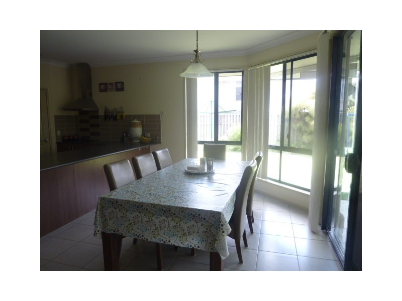 25 Trinity Crescent, Augustine Heights QLD 4300