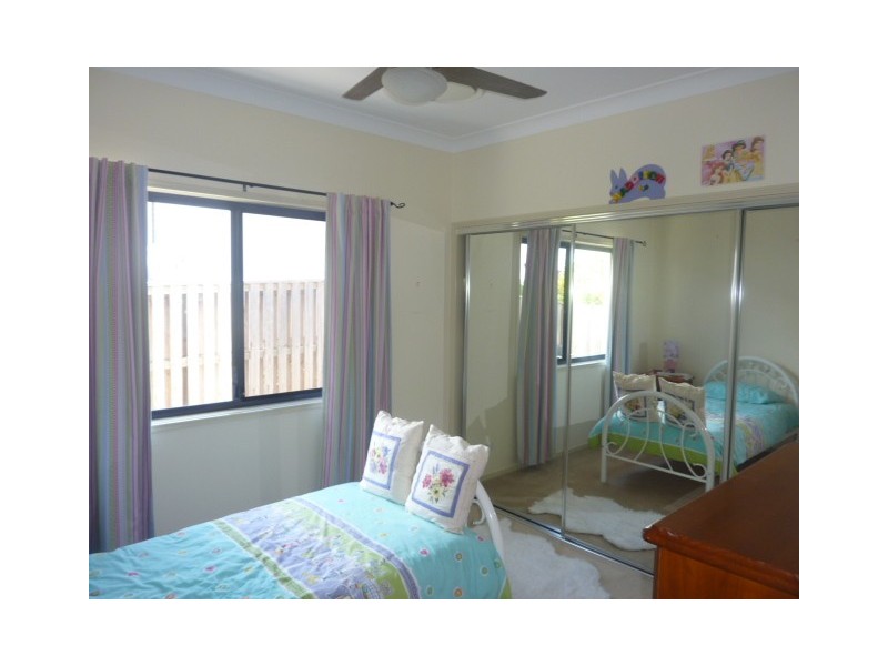 25 Trinity Crescent, Augustine Heights QLD 4300