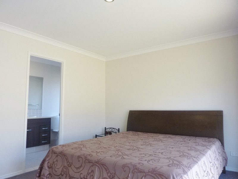 31 Dillon Avenue, Augustine Heights QLD 4300