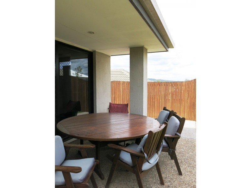 10 Ridge View Place, Springfield Lakes QLD 4300