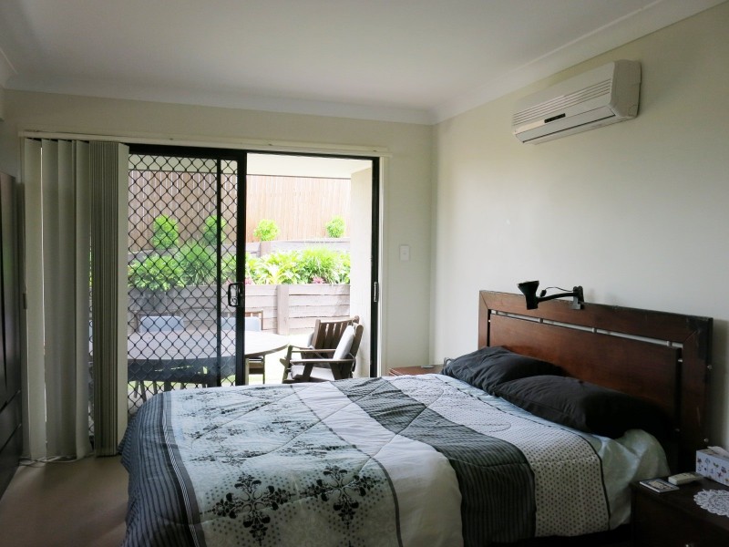 10 Ridge View Place, Springfield Lakes QLD 4300