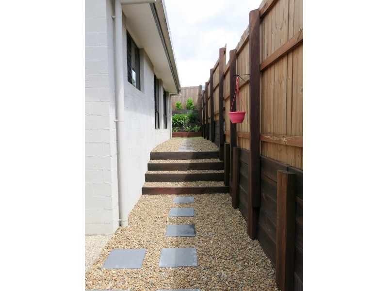 10 Ridge View Place, Springfield Lakes QLD 4300