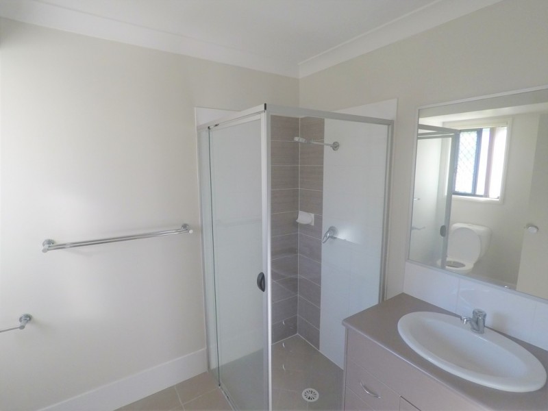 6 Burns Circuit, Augustine Heights QLD 4300