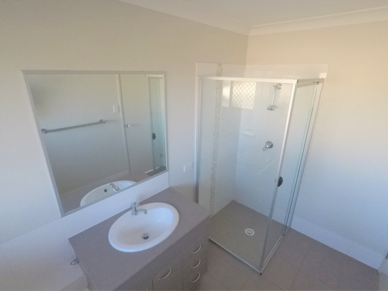 6 Burns Circuit, Augustine Heights QLD 4300