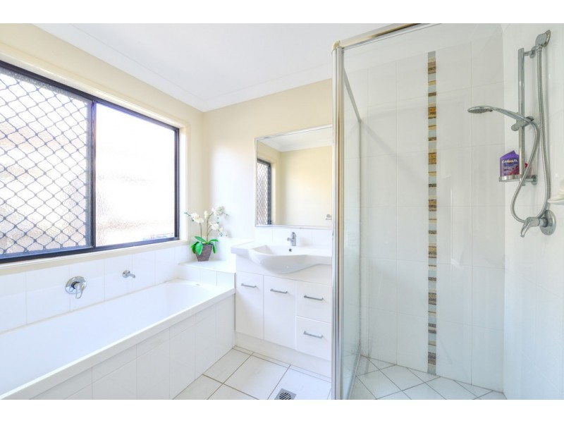 40 Carnarvon Avenue, Springfield Lakes QLD 4300