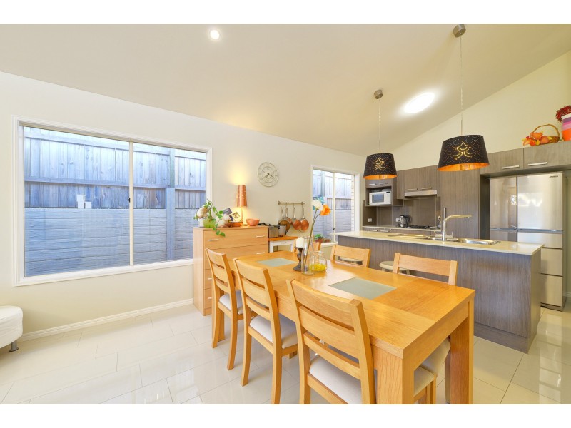 26 Opperman Drive, Springfield Lakes QLD 4300