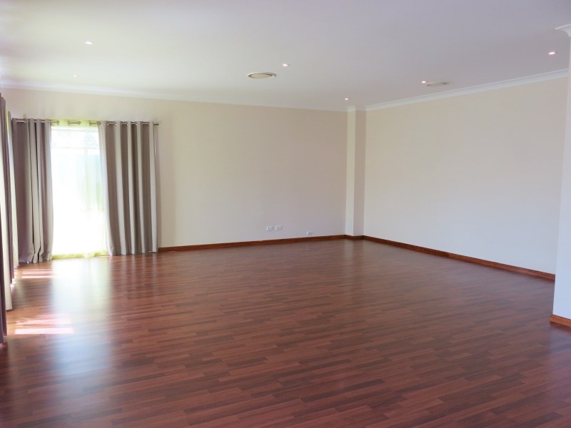 50 Trinity Crescent, Augustine Heights QLD 4300