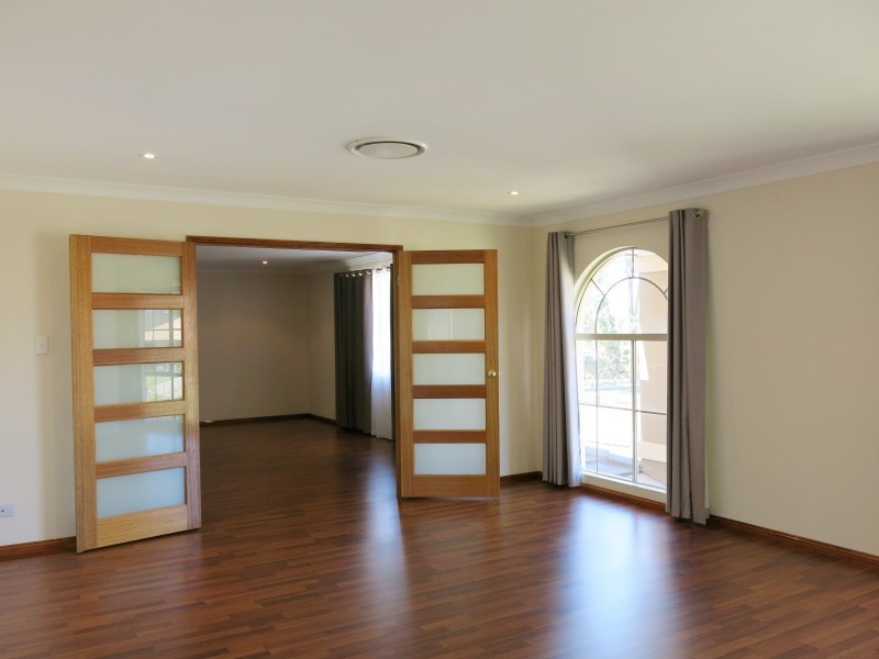 50 Trinity Crescent, Augustine Heights QLD 4300