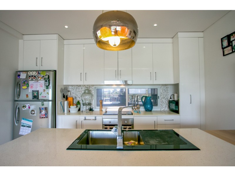 8 Boronia Court, Springfield Lakes QLD 4300