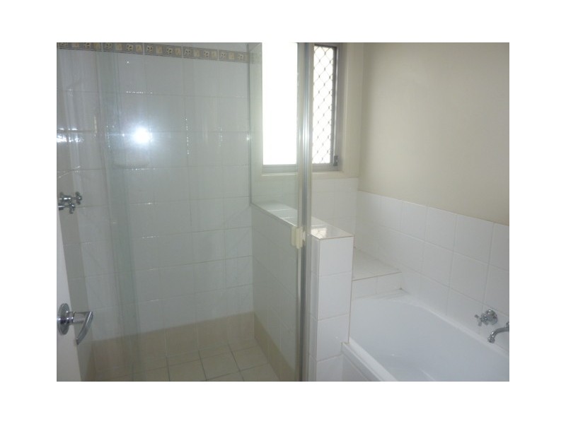 5 Cove Place, Springfield Lakes QLD 4300