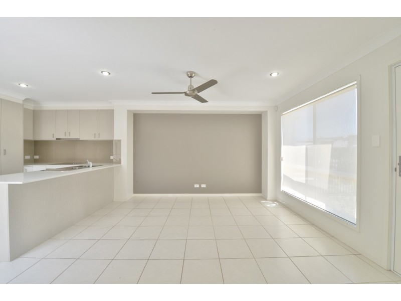 30 Parkland Drive, Springfield Lakes QLD 4300