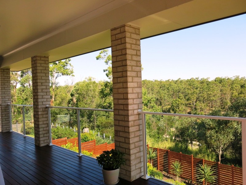 8 Aspect Terrace, Springfield Lakes QLD 4300