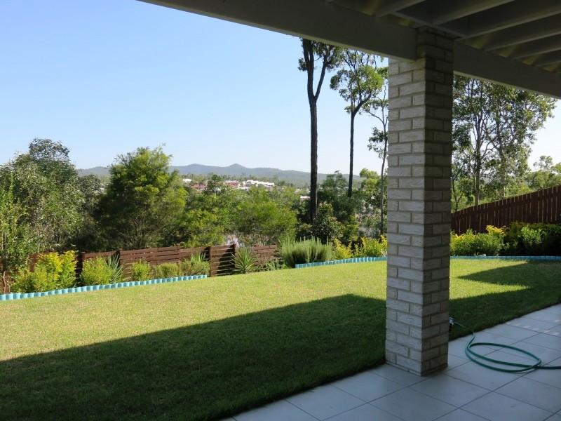 8 Aspect Terrace, Springfield Lakes QLD 4300
