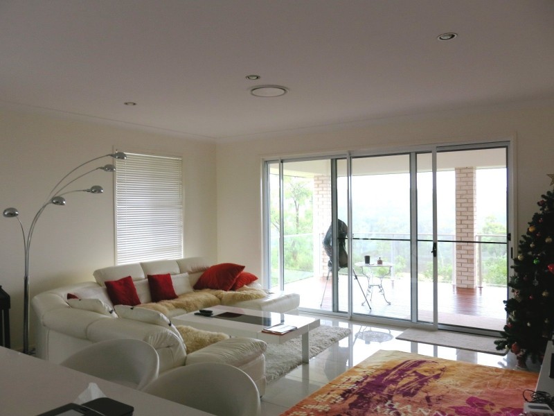 8 Aspect Terrace, Springfield Lakes QLD 4300
