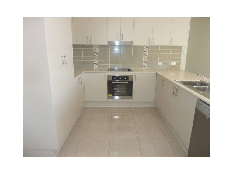 1 Dry Dock Circuit, Springfield Lakes QLD 4300