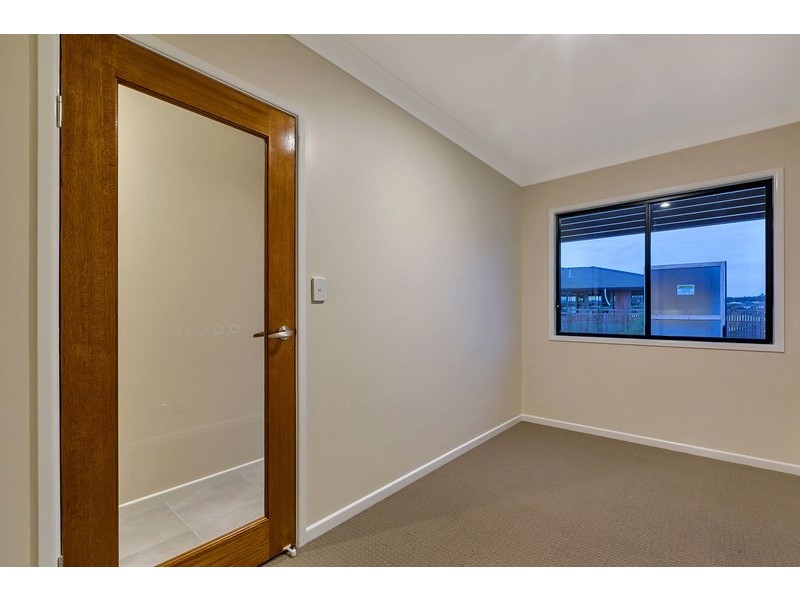 36 Serene Crescent, Springfield Lakes QLD 4300