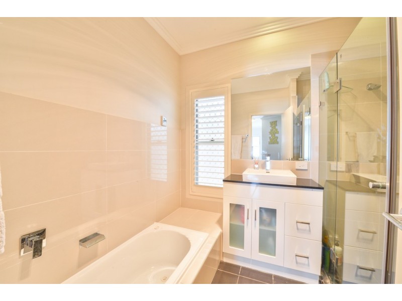 47 Parkview Drive, Springfield Lakes QLD 4300