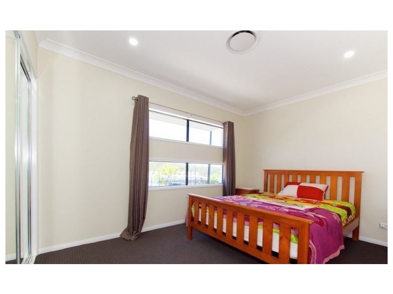 32 McGregor Place, Springfield Lakes QLD 4300