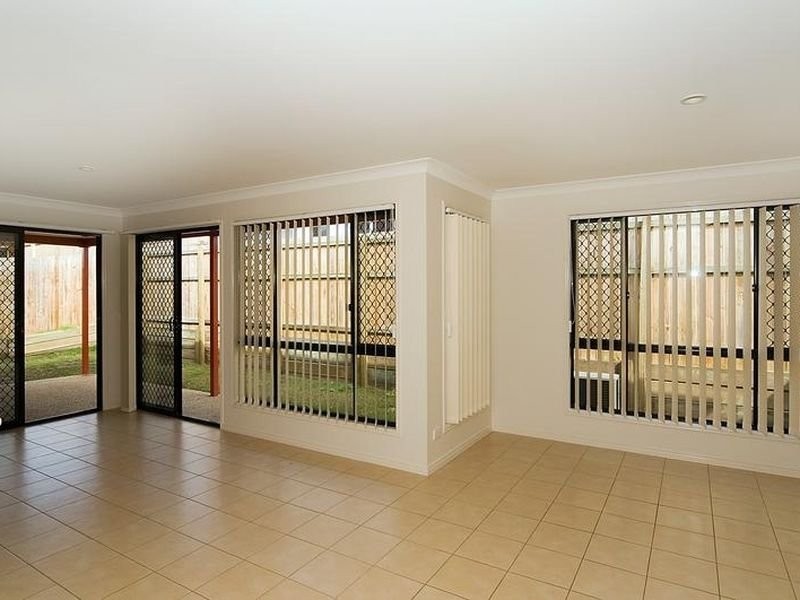 11 Jasper Way, Springfield QLD 4300