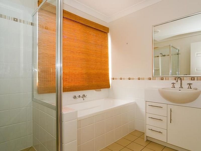 11 Jasper Way, Springfield QLD 4300