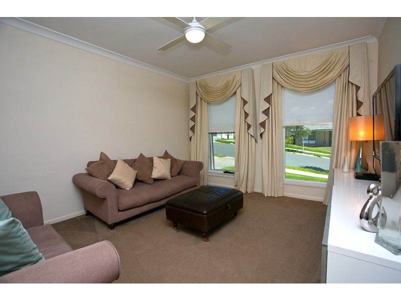 38 Tea Trees Ave, Springfield Lakes QLD 4300