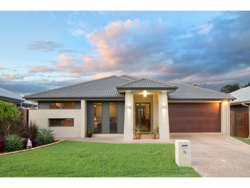 33 Benezet Drive, Augustine Heights QLD 4300
