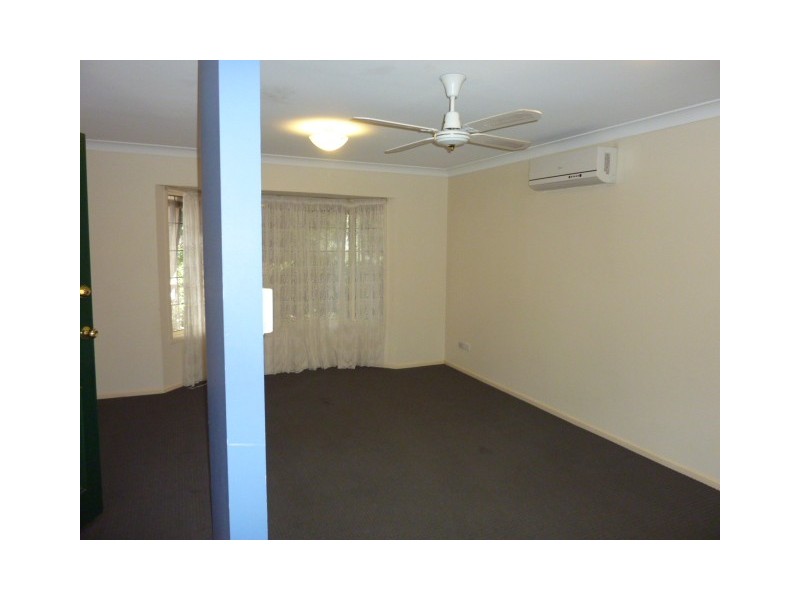 4 Amara Cres, Forest Lake QLD 4078