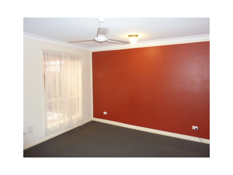 4 Amara Cres, Forest Lake QLD 4078