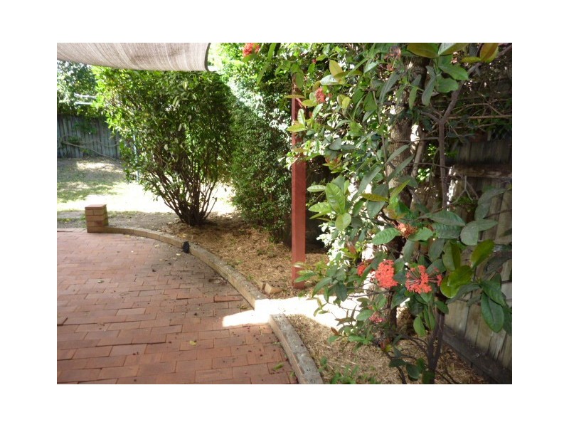 4 Amara Cres, Forest Lake QLD 4078