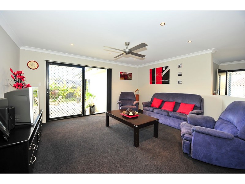 28 Riverside Drive, Springfield Lakes QLD 4300