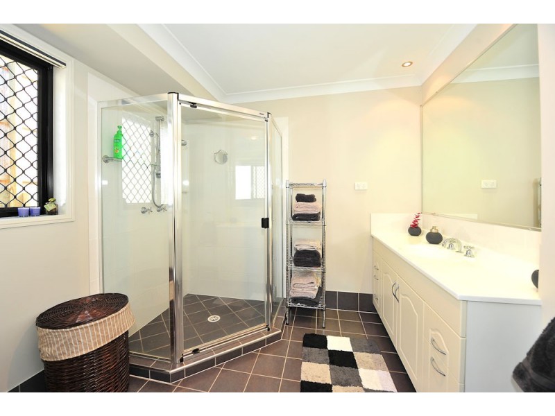 28 Riverside Drive, Springfield Lakes QLD 4300