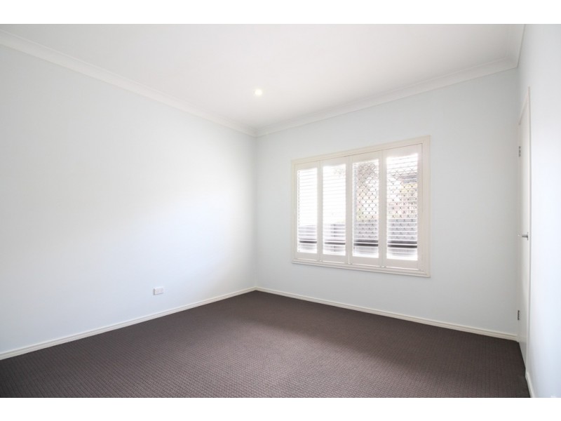 19 Lakeview Place, Springfield Lakes QLD 4300