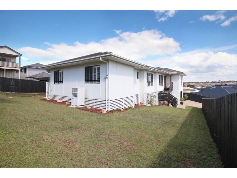19 Lakeview Place, Springfield Lakes QLD 4300