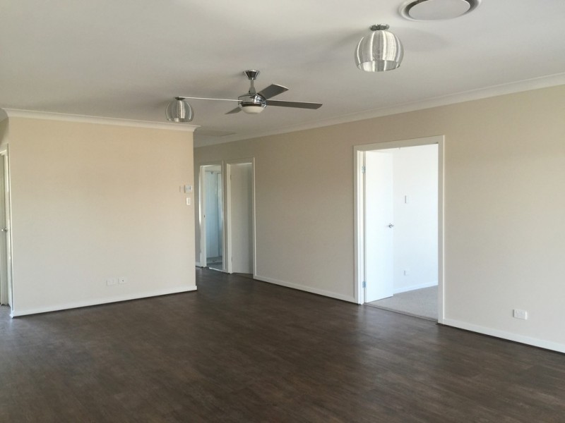 35 Water Fern Way, Ripley QLD 4306