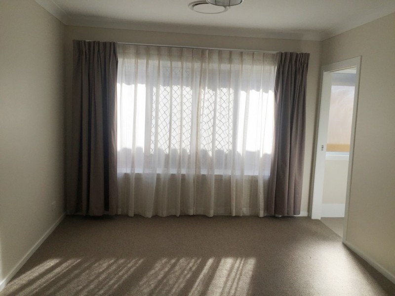35 Water Fern Way, Ripley QLD 4306